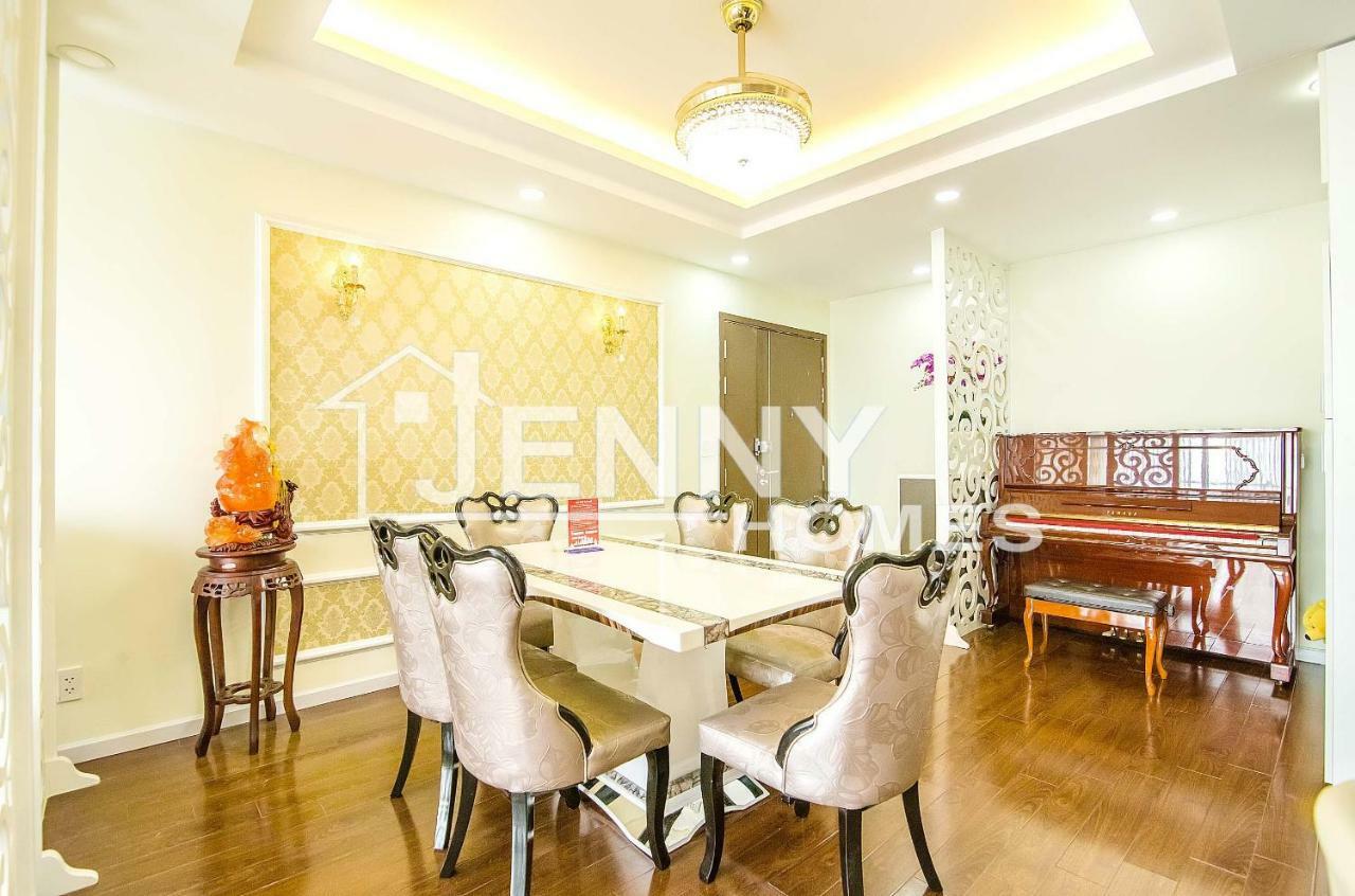 Sunrise City - Jennyhomes Ho Chi Minh City Exterior photo